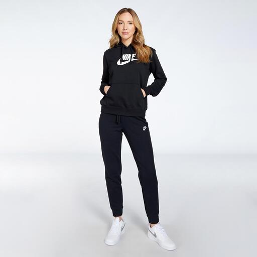 Nike Sportswear Club