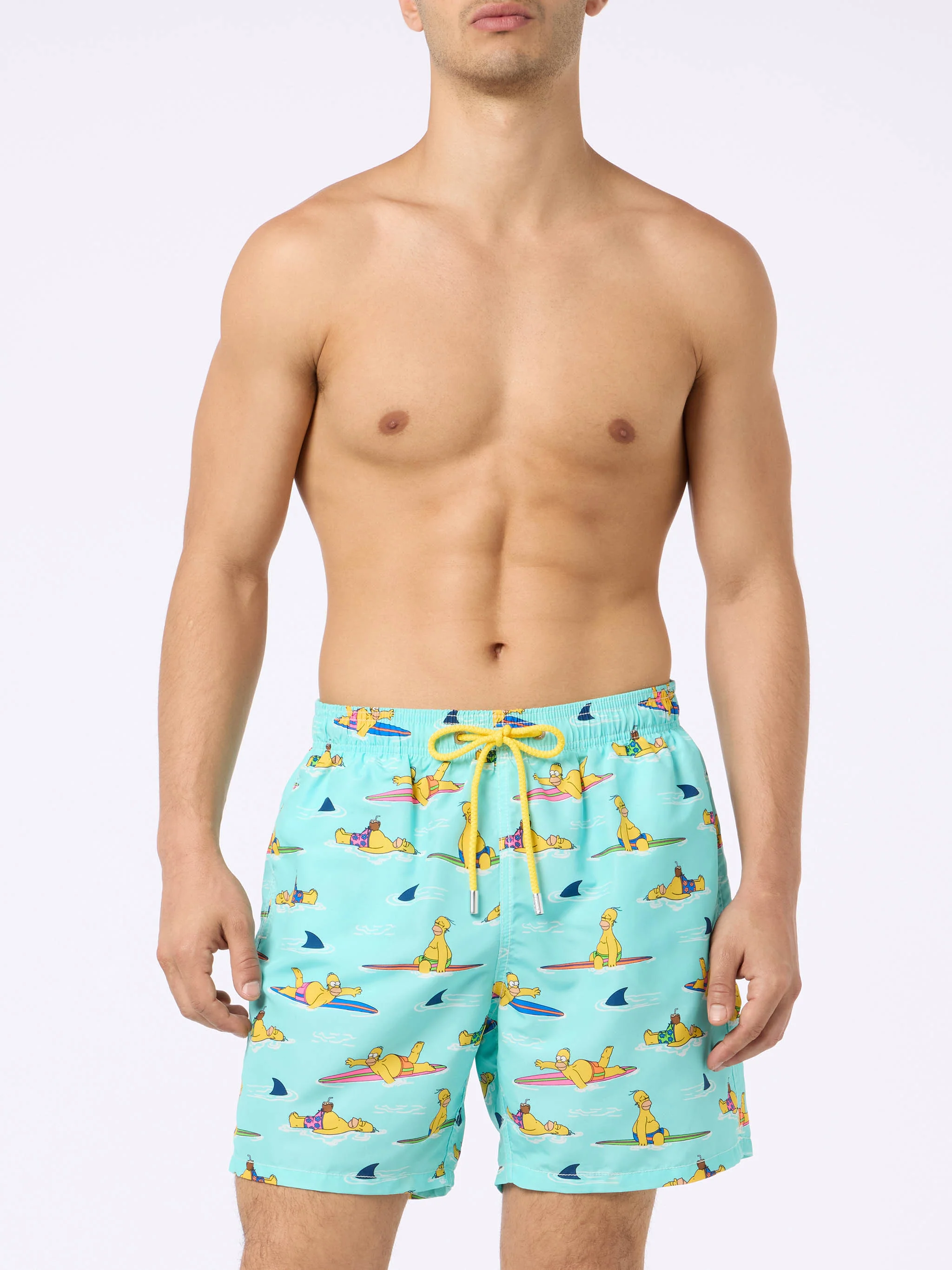 Heren Gustavia Mid-Length Zwembroek | Homer Simpson Speciale Surfer All Over Print | Watergroene Achterkant | Elastische Tailleband | MC2 Saint Barth