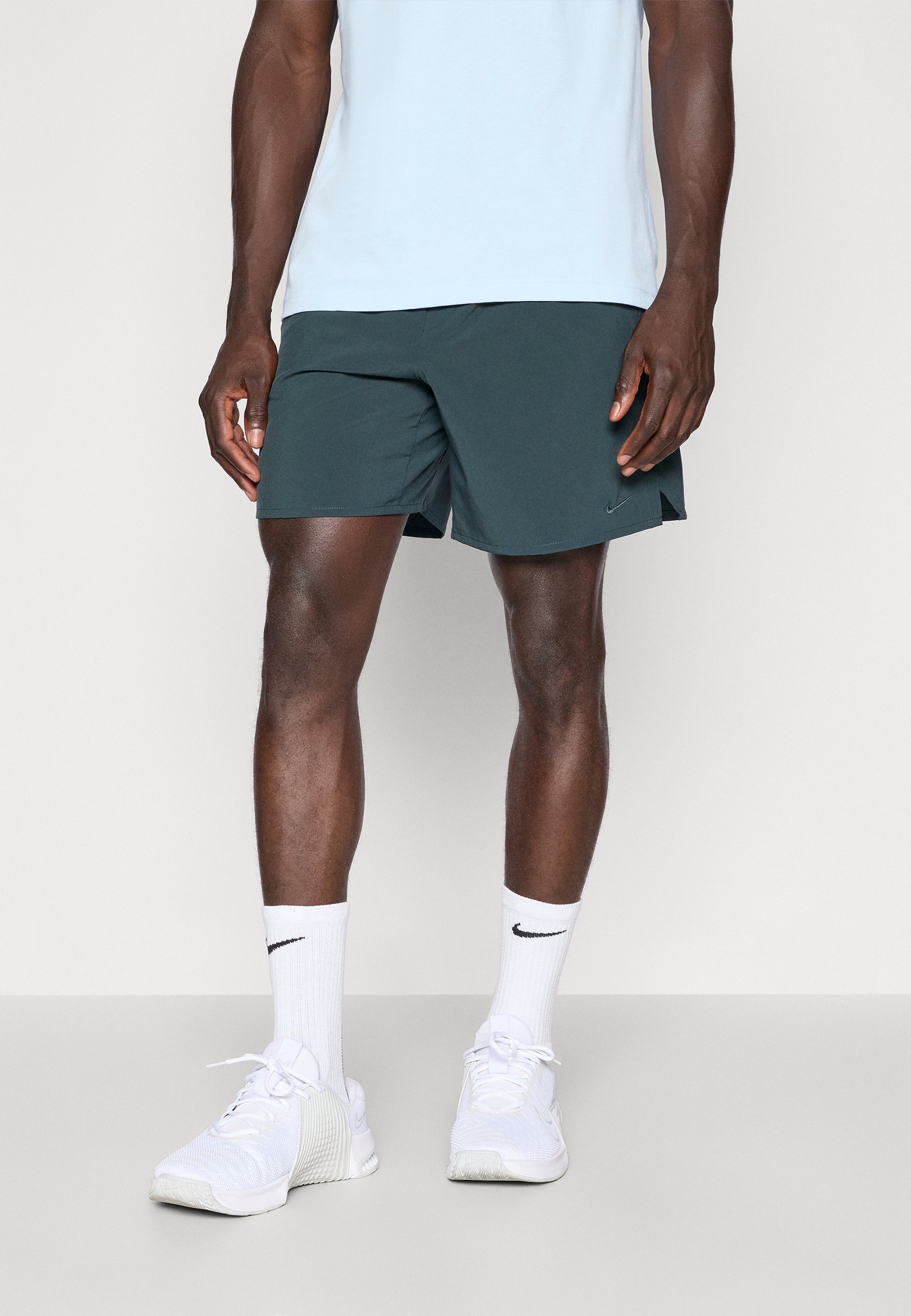 Nike Performance UNLIMITED – Spodenki sportowe – wodorosty/czarne