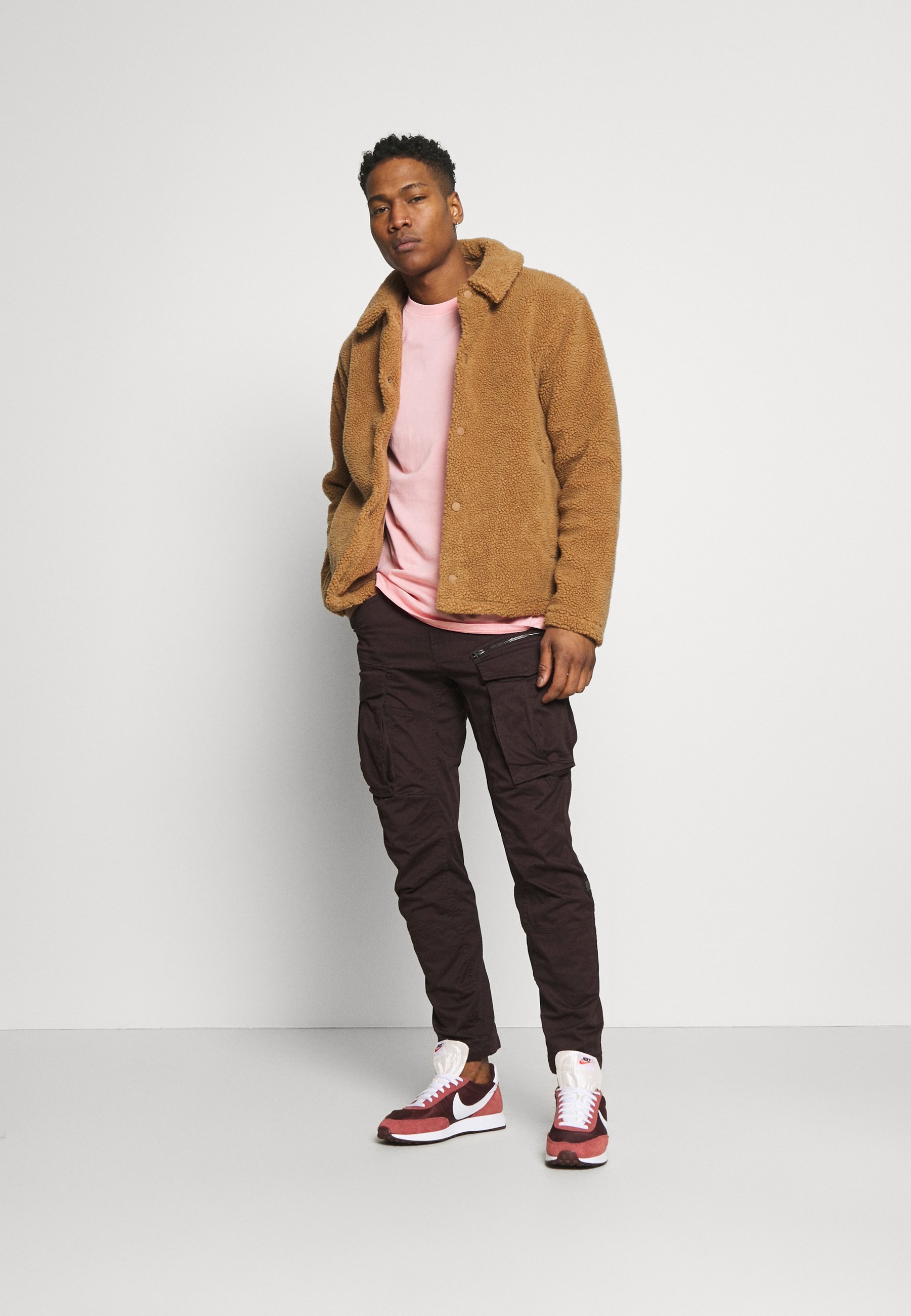 Pantaloni cargo G-STAR ROVIC ZIP TAPERED - marrone scuro
