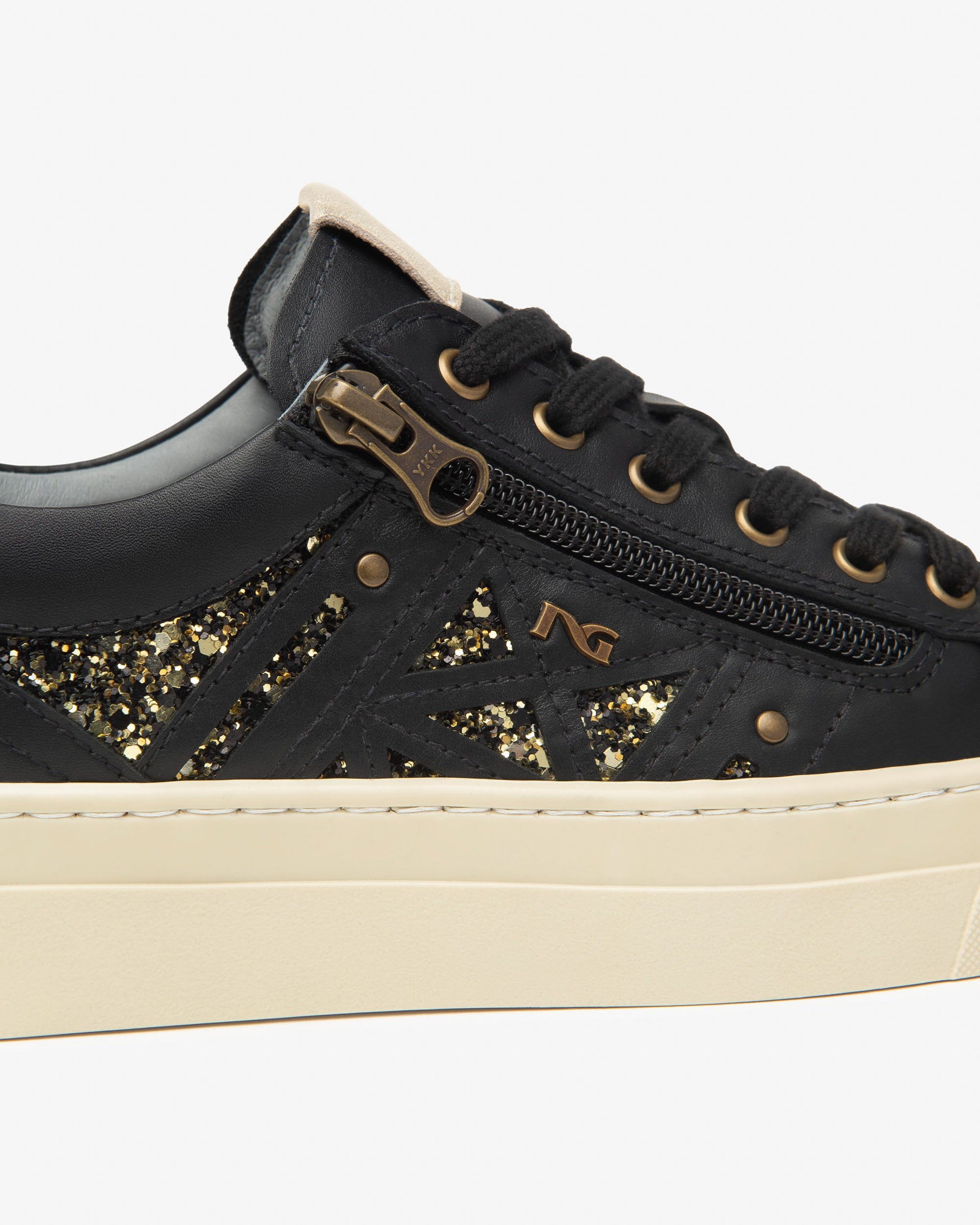  Damen-Sneaker aus Leder und Funktionsmaterial