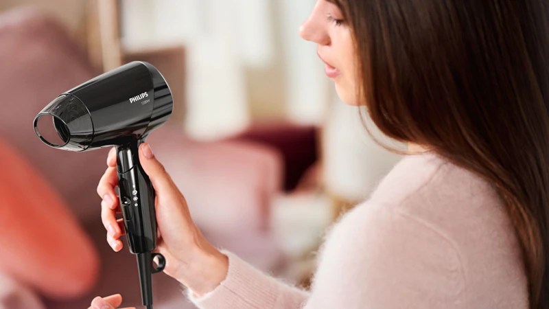 Secador de cabelo de viagem Philips Essential Care BHC010/10