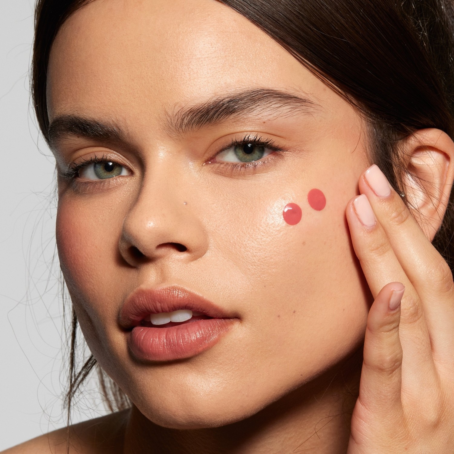 „Kylie Cosmetics“ lūpų ir skruostų skaistalų atspalvis – „All Things Pink“, 9 ml
