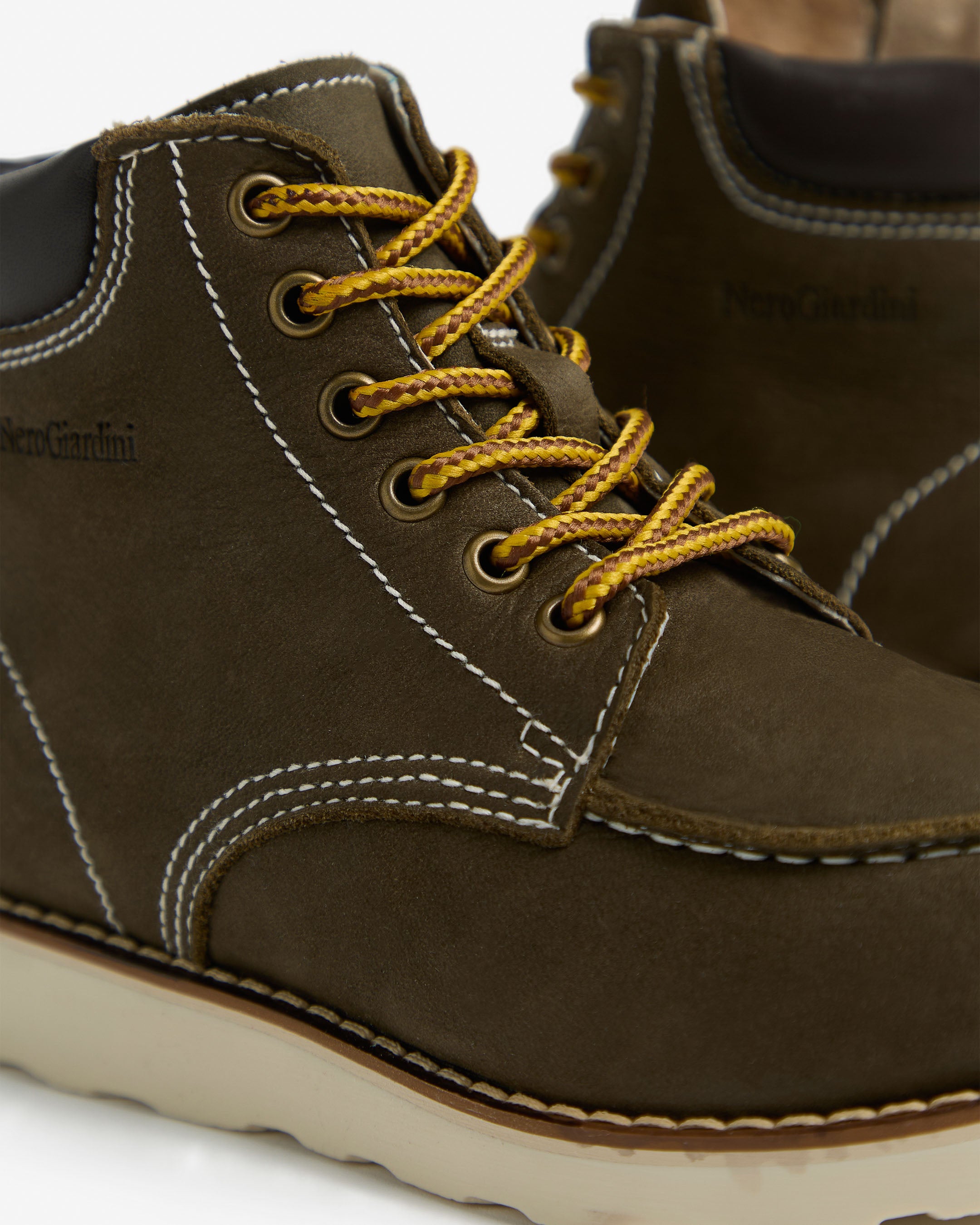  Bottines en cuir pour adolescents