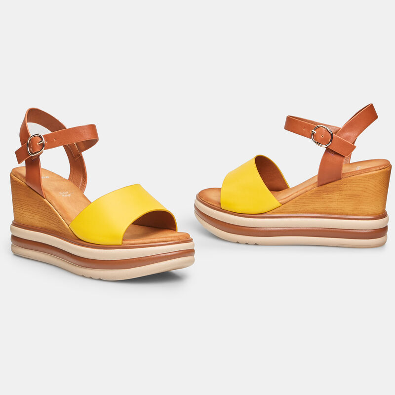 Kvinnors kilklackade sandaler
