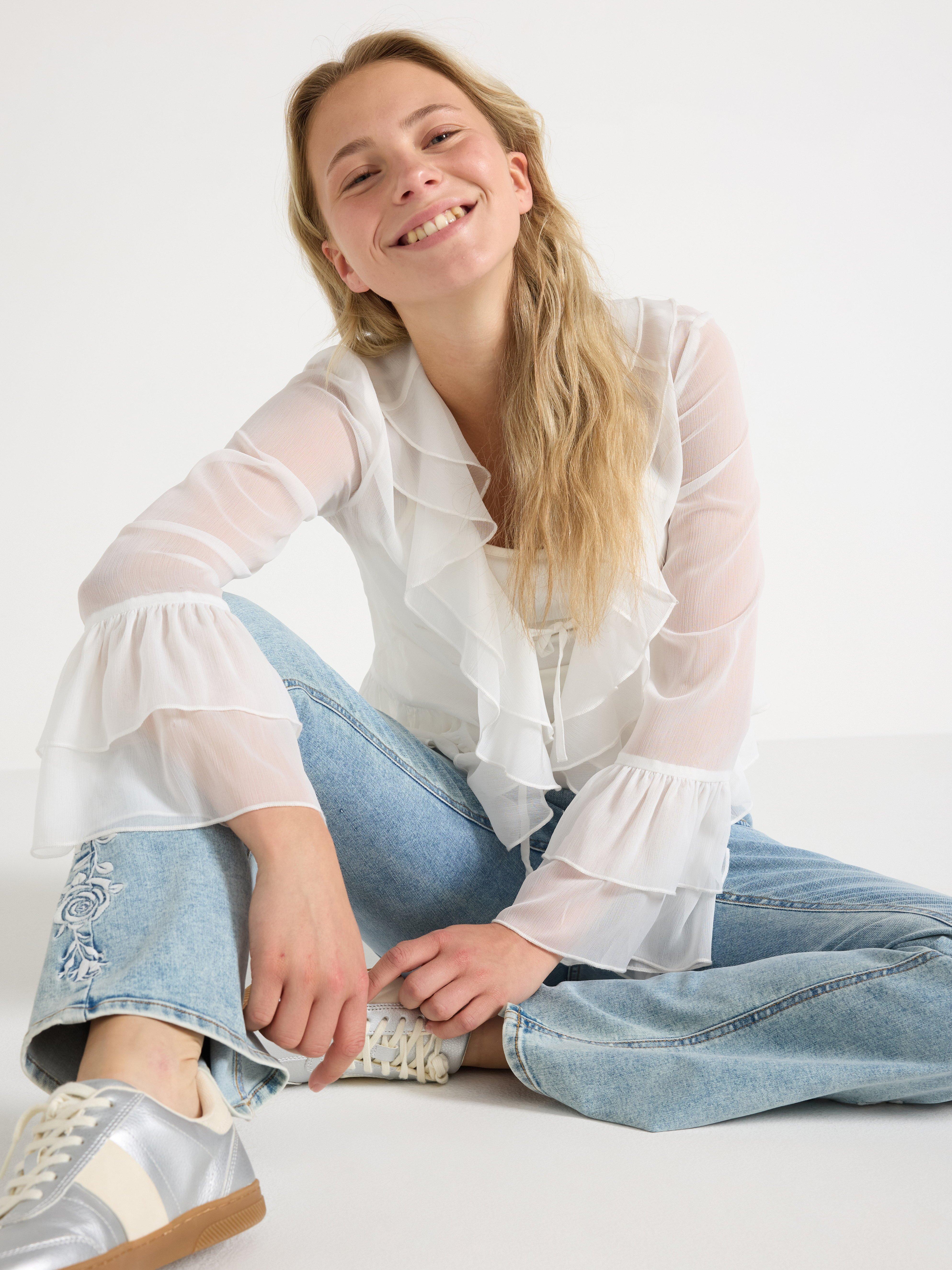 Šifonová halenka smetanově bílé barvy
