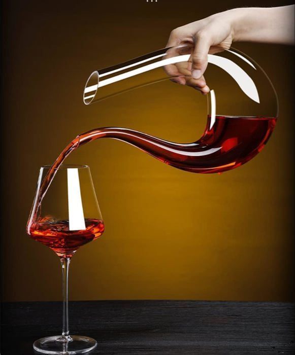 Wine Decanter - KCVV - 1.5L - Lead-Free Crystal - Integrated Aerator - Elegant Design