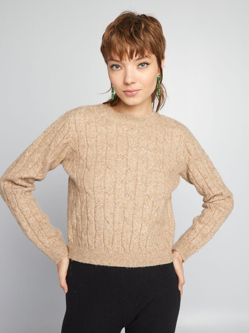 Kabelgebreide crop top trui - BEIGE