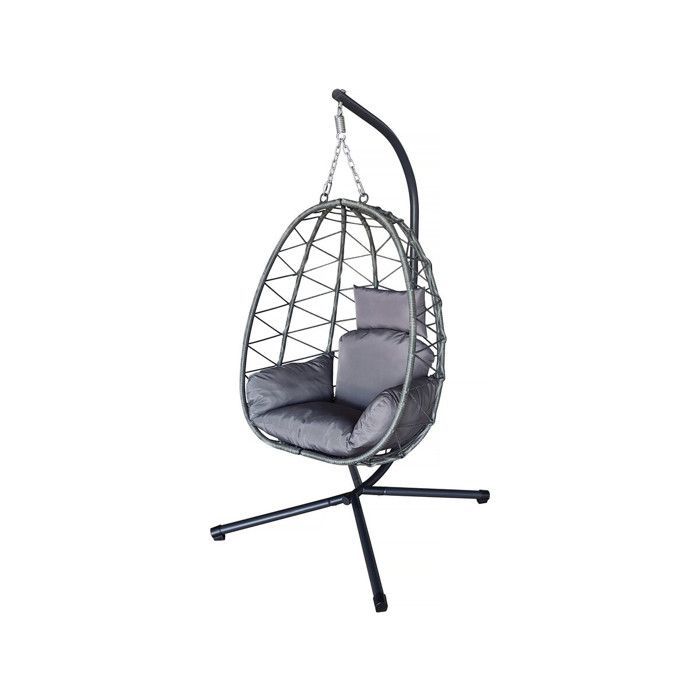 Poltrona sospesa a forma di uovo in rattan 