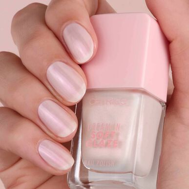 Catrice Dream In Soft Glaze 010 kynsilakka 10,5 ml