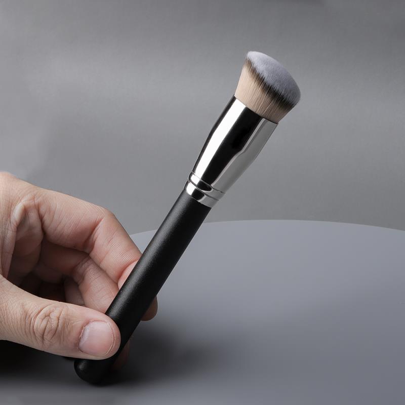 Pinceau correcteur rond biseauté (1 pièce) - Outil de maquillage
