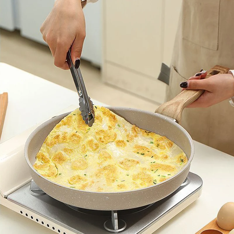 Casserole antiadhésive, poêle antiadhésive, wok, poêle à frire, poêle à steak, poêle à crêpes, poêle à induction, cuisinière à gaz, spécialité