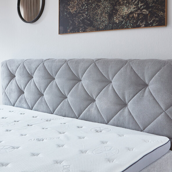 Luxe boxspringbed met opbergbox, 180 x 200 cm, lichtgrijs