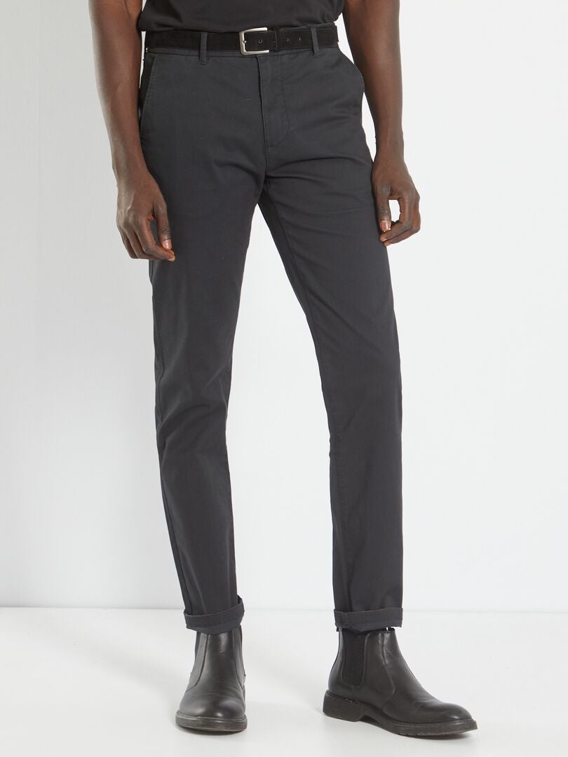 Calça chino slim fit com cinto - tamanho 32 - preta