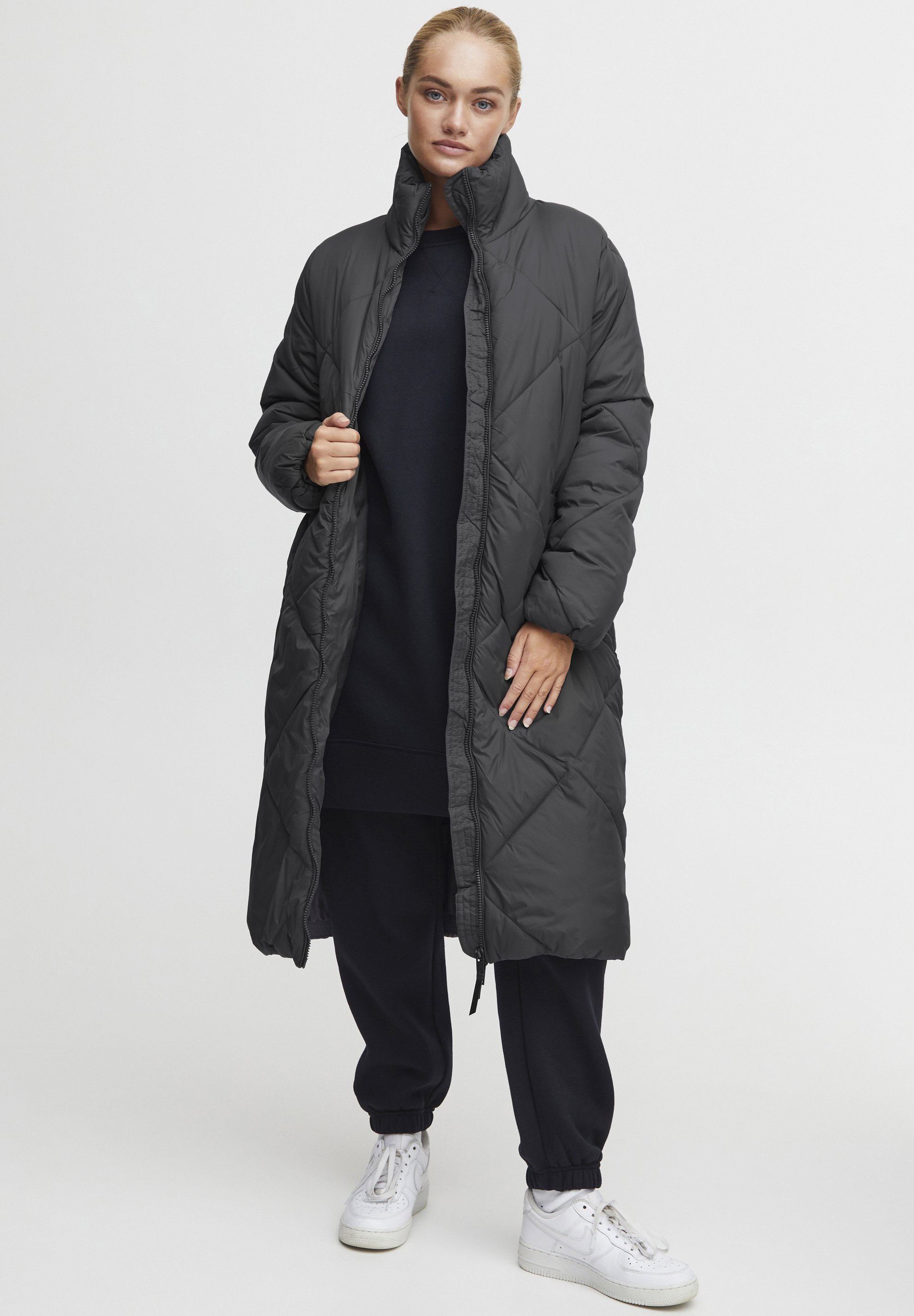 Oxmo OXBONNIE - Cappotto invernale - perla nera