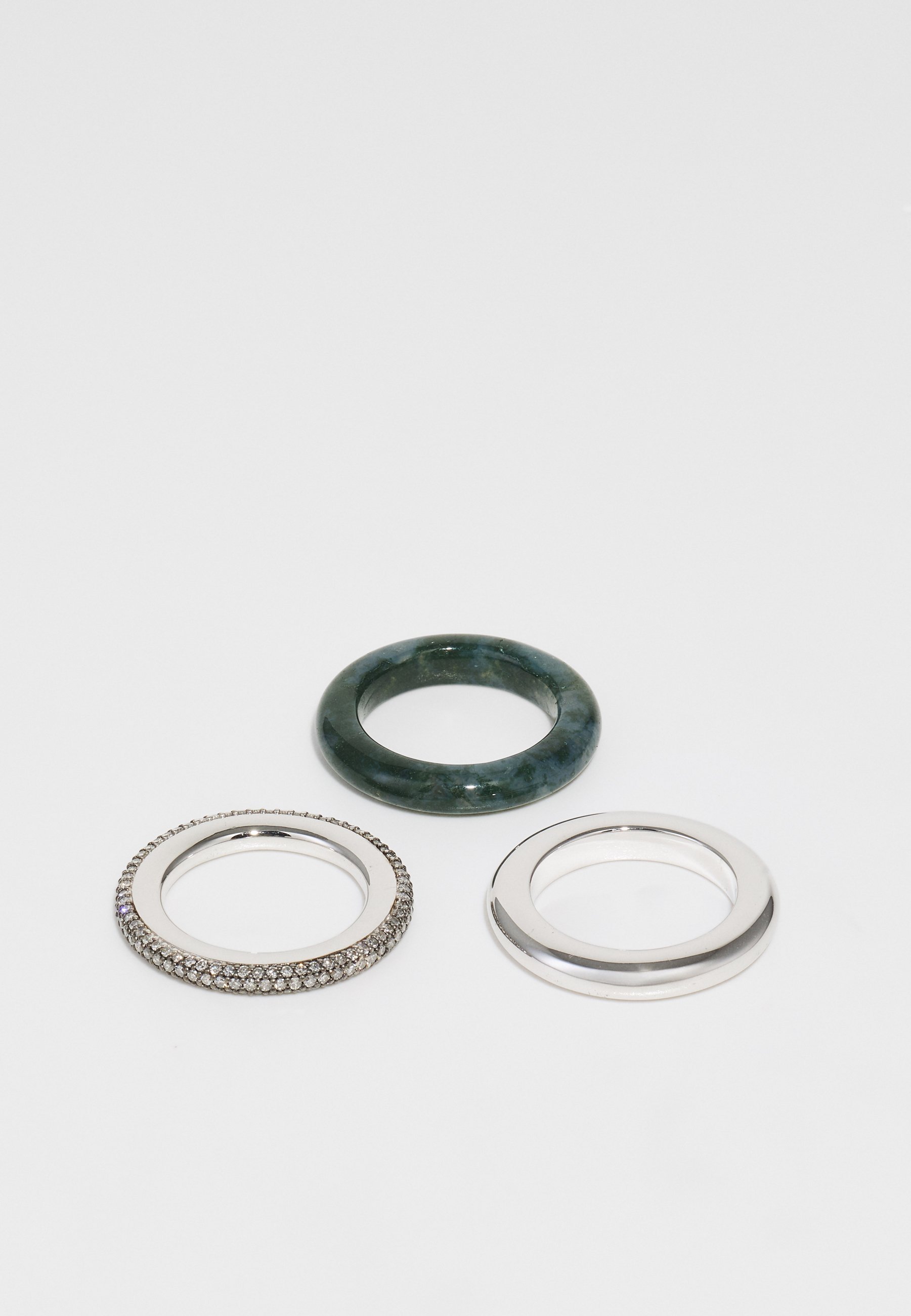 Door Pariah Rings