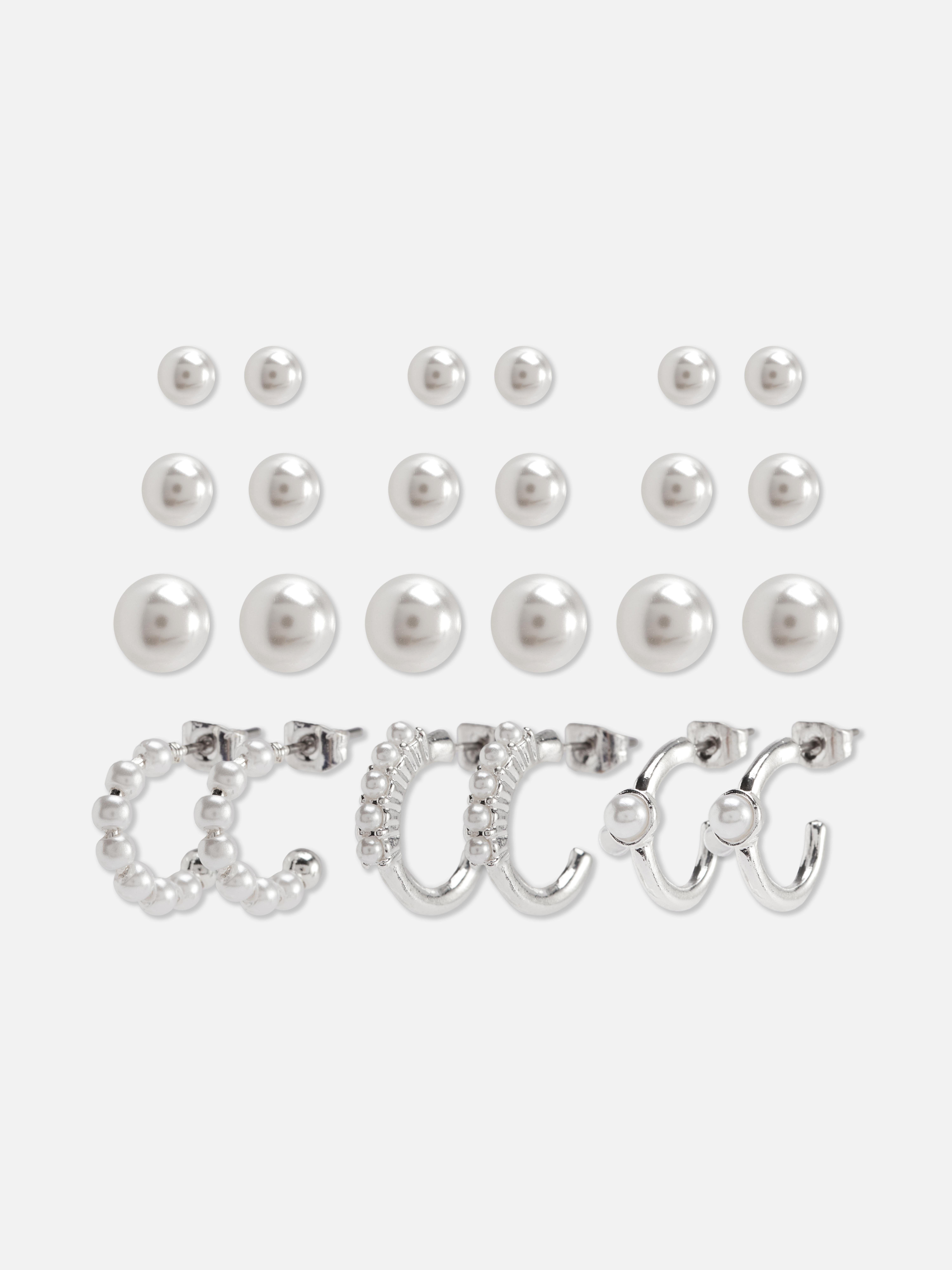 Cercei cu perle artificiale, set de 12. Alegeți dintr-o varietate de cercei cu perle artificiale pentru un look deosebit.