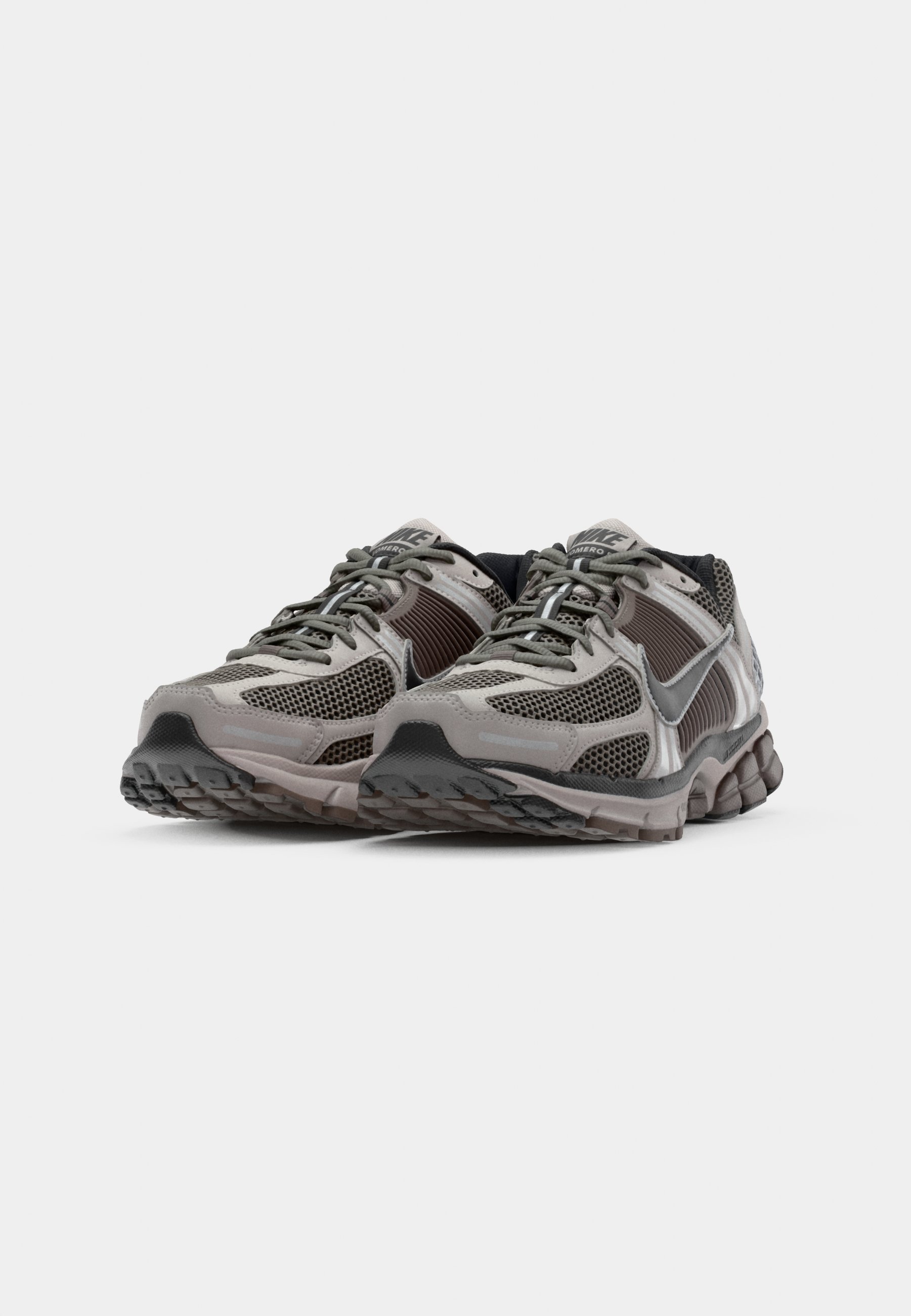 Nike Sportswear alacsony szárú edzőcipők