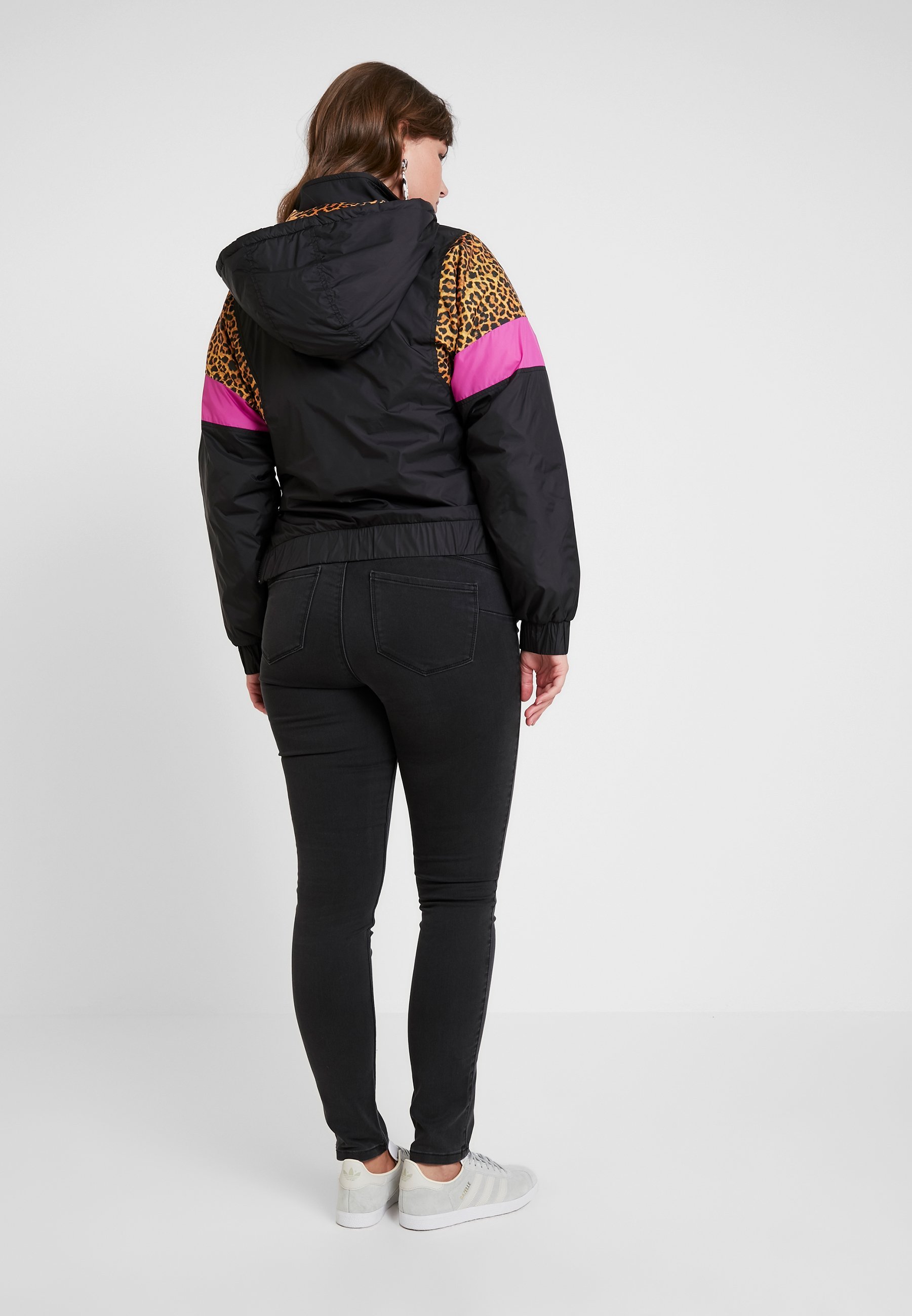 Veste pull-over Urban Classics pour femme - Veste légère - noire