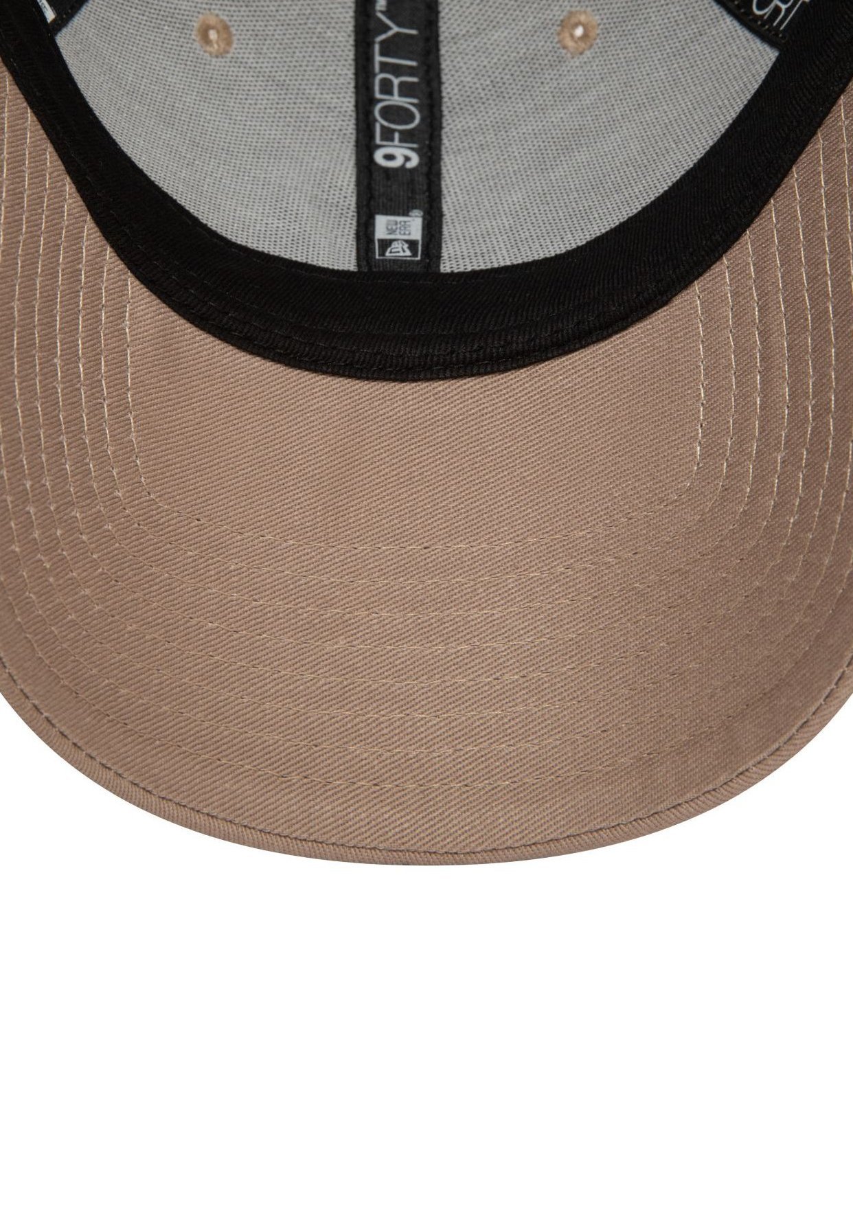 Naujos eros kepurės