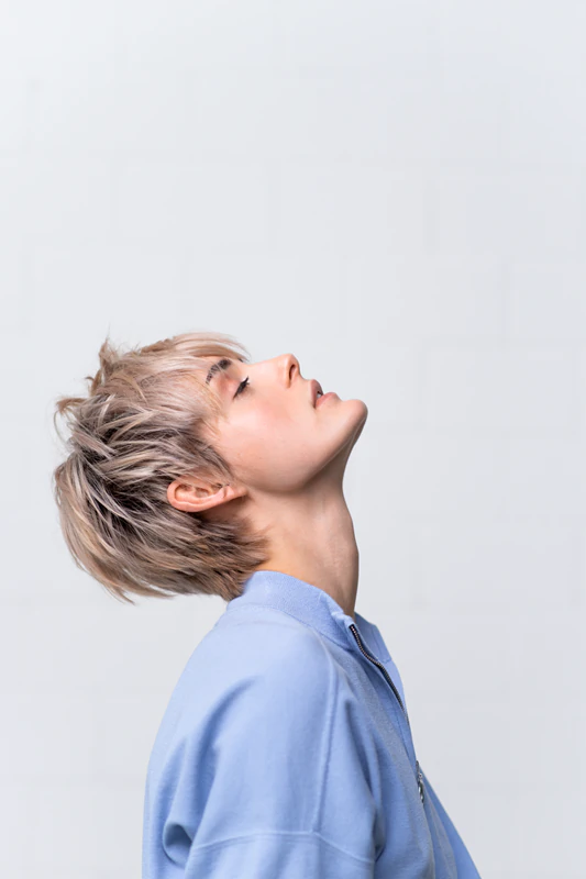 Wella Professionals Eimi Mistify Me Starkes Haarspray mit starkem Halt