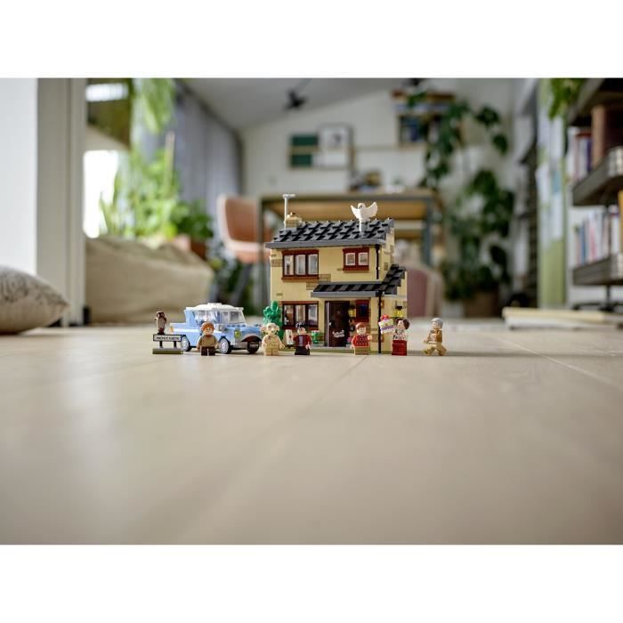 LEGO® Harry Potter 75968 4 Privet Drive, House Toy with Car and Dobby Figure