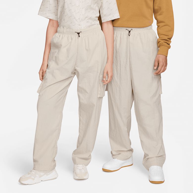 Essentiële sportkleding: geweven cargobroek met hoge taille