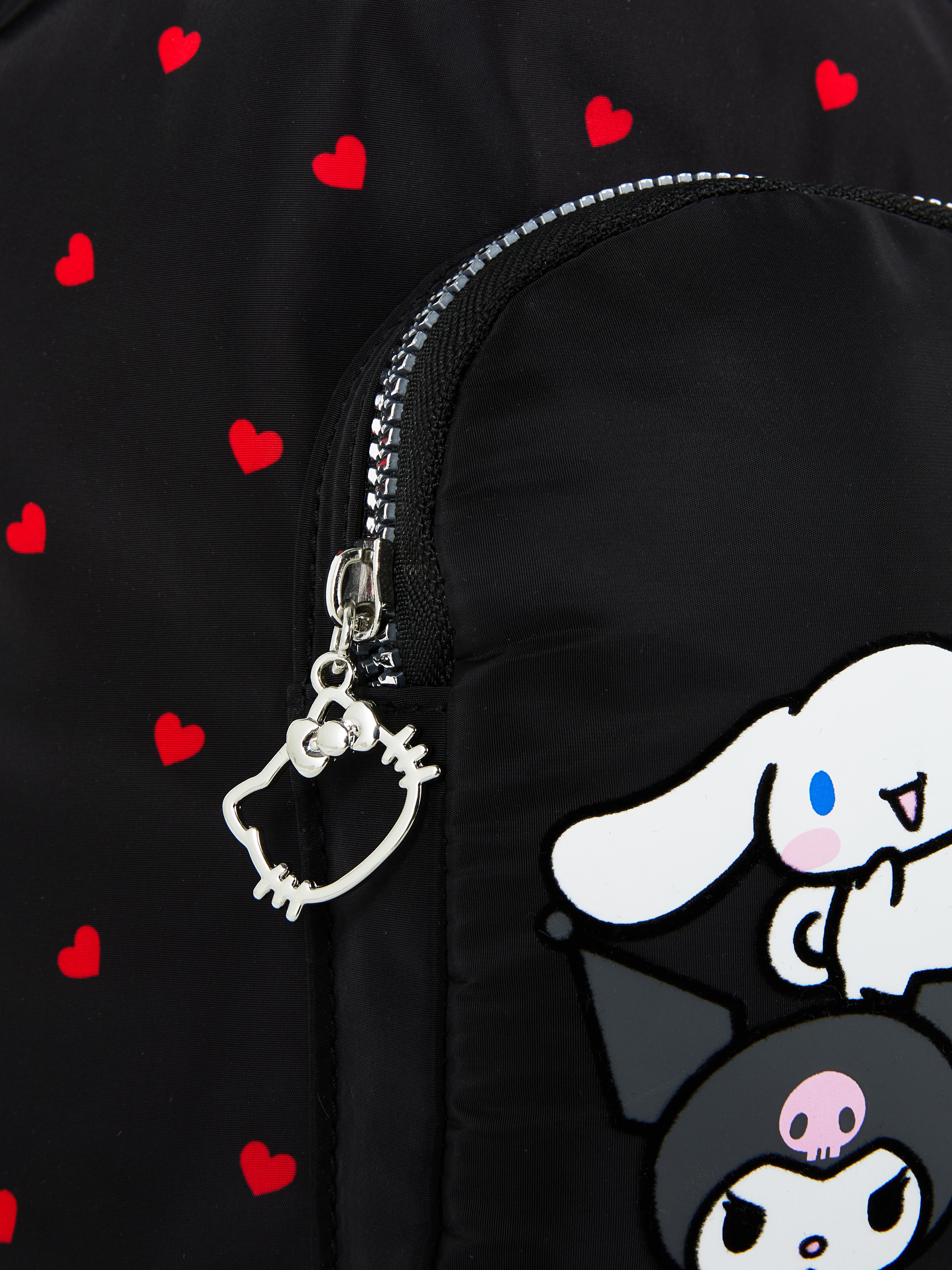 Rucsac Hello Kitty și Prietenii Ne plac rucsacurile, în special această geantă Hello și Prietenii cu imprimeu în formă de inimă