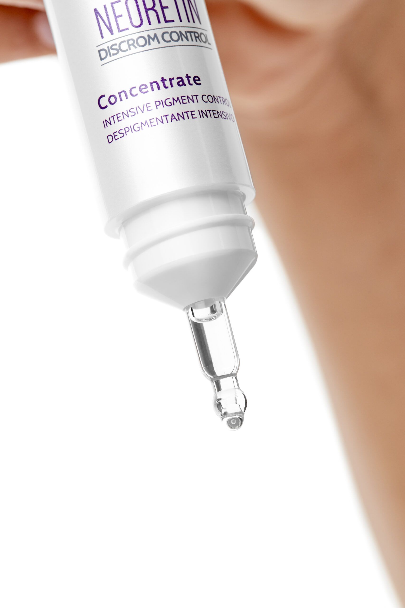 Neoretin Discrom Control Concentrate intensīva depigmentācijas ārstēšana Ampula un zibspuldzes procedūras