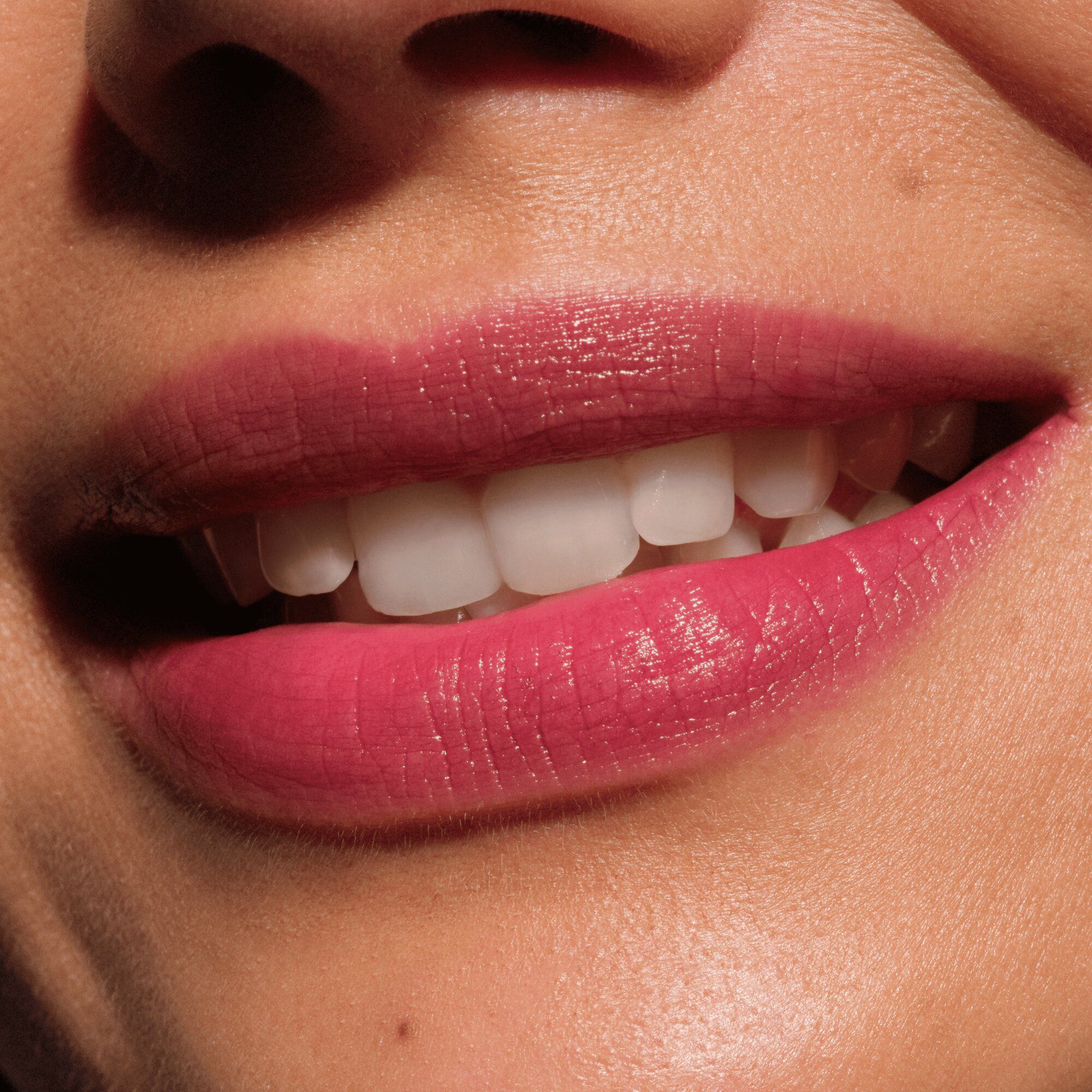 Balzam za usne Dark Ruby Glow Balzami za usne, hidratantne kreme i njega