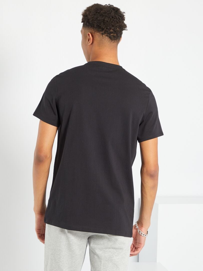 Camiseta 100% algodão +190cm - preta