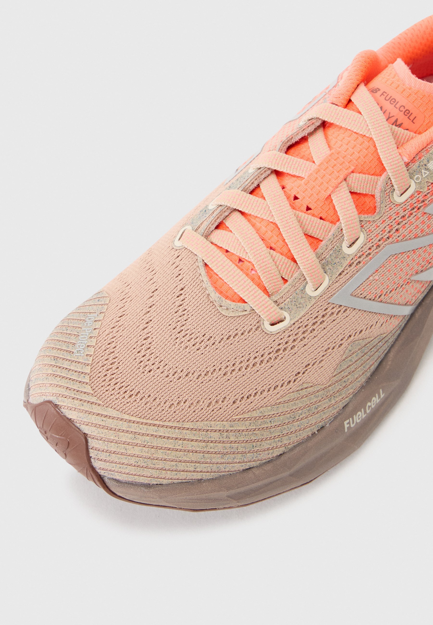 New Balance FUELCELL VENYM - Matkajooksujalatsid - urgently red