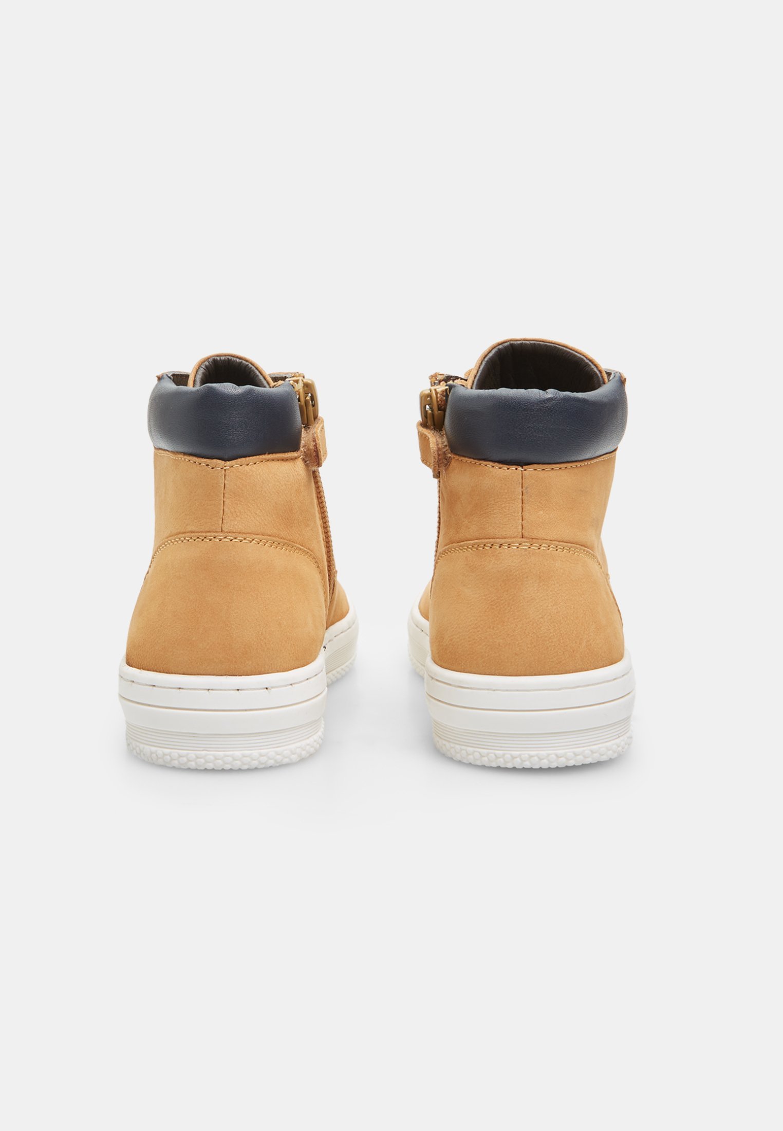 Bata veterlaarsjes - beige