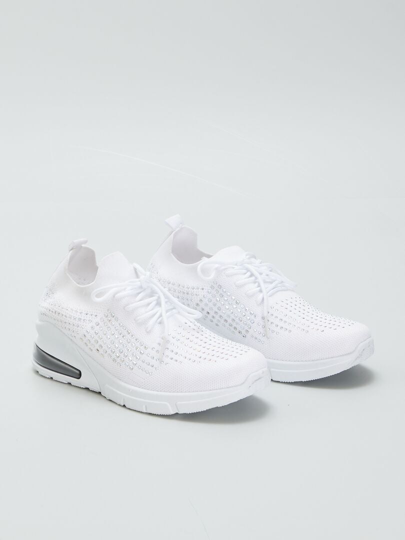 Tênis esportivo com strass - BRANCO