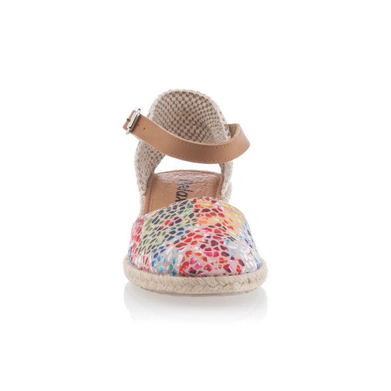 Alpargatas multicolores para mujer con suela de cuerda.