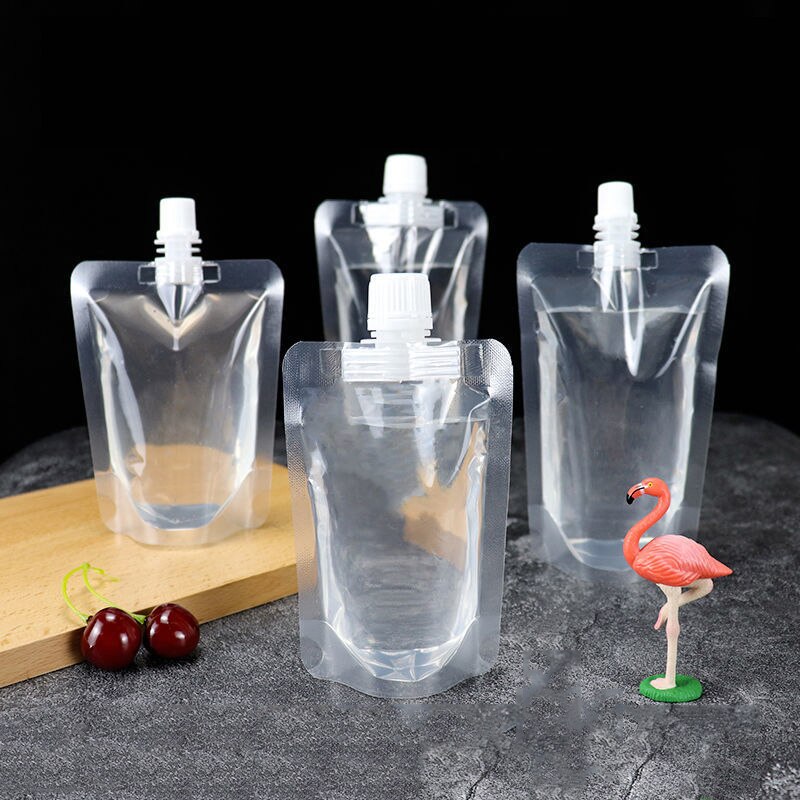 Lot de 10 sacs à eau pliables et portables avec poignée, parfaits pour le sport, les voyages et le camping en plein air.