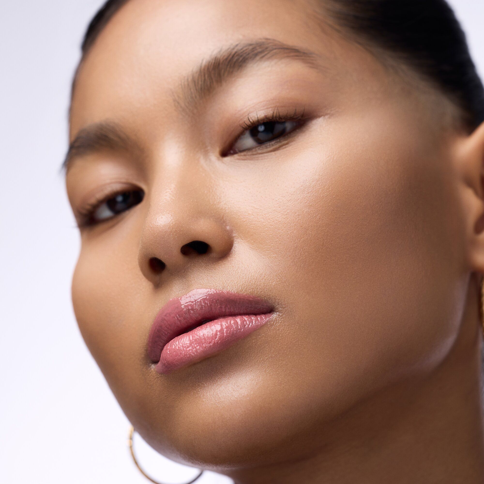 Melt & Plump Lip Plumper Lūpu apjoma palielinātājs Lūpu kontūrzīmuļi