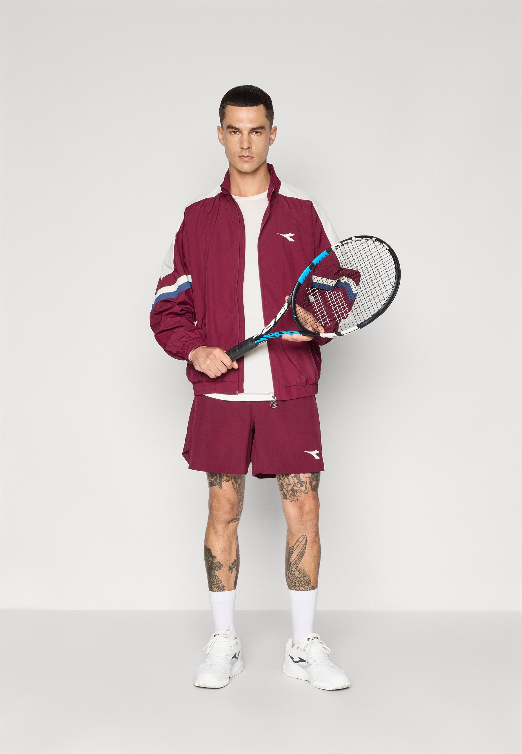 Pantaloncini sportivi Diadora SHORTS ICON - banner bordeaux