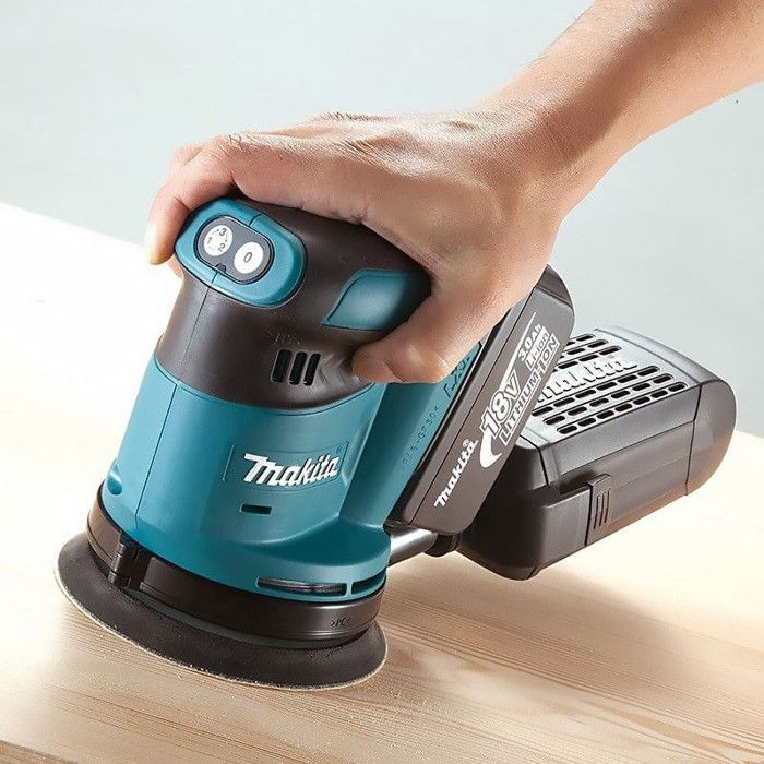 Ponceuse excentrique MAKITA BO180ZJ Ø125 mm 18V Li-Ion - Sans fil - Compacte et légère