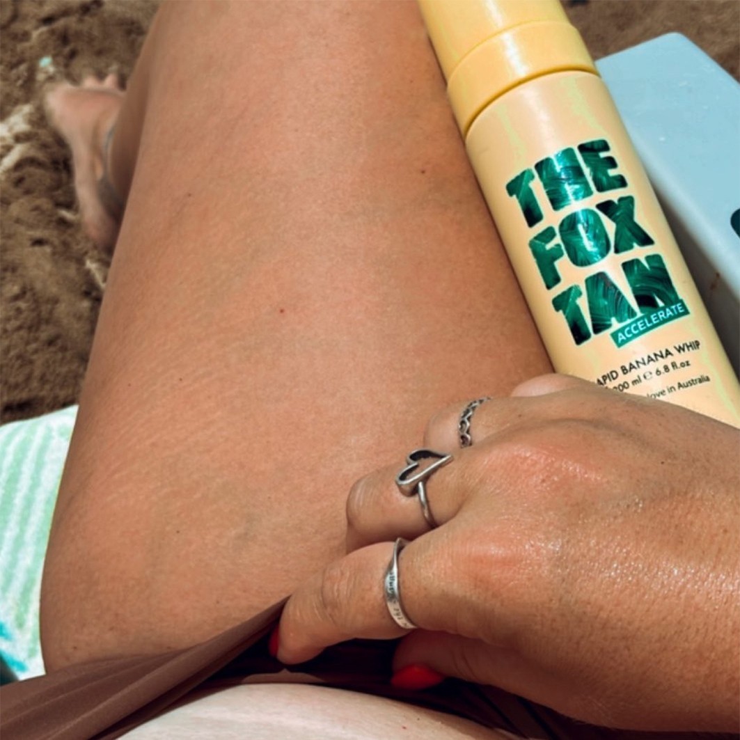 THE FOX TAN paštonējošais līdzeklis ar banānu aromātu un putojošu efektu - 200 ml