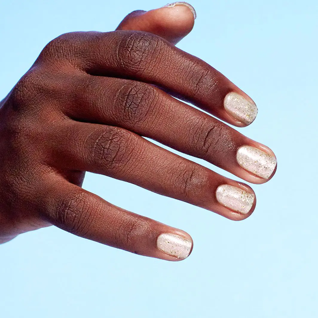 Opi Nature Strong Lakier do paznokci Mind-Full Of Glitter 15ml