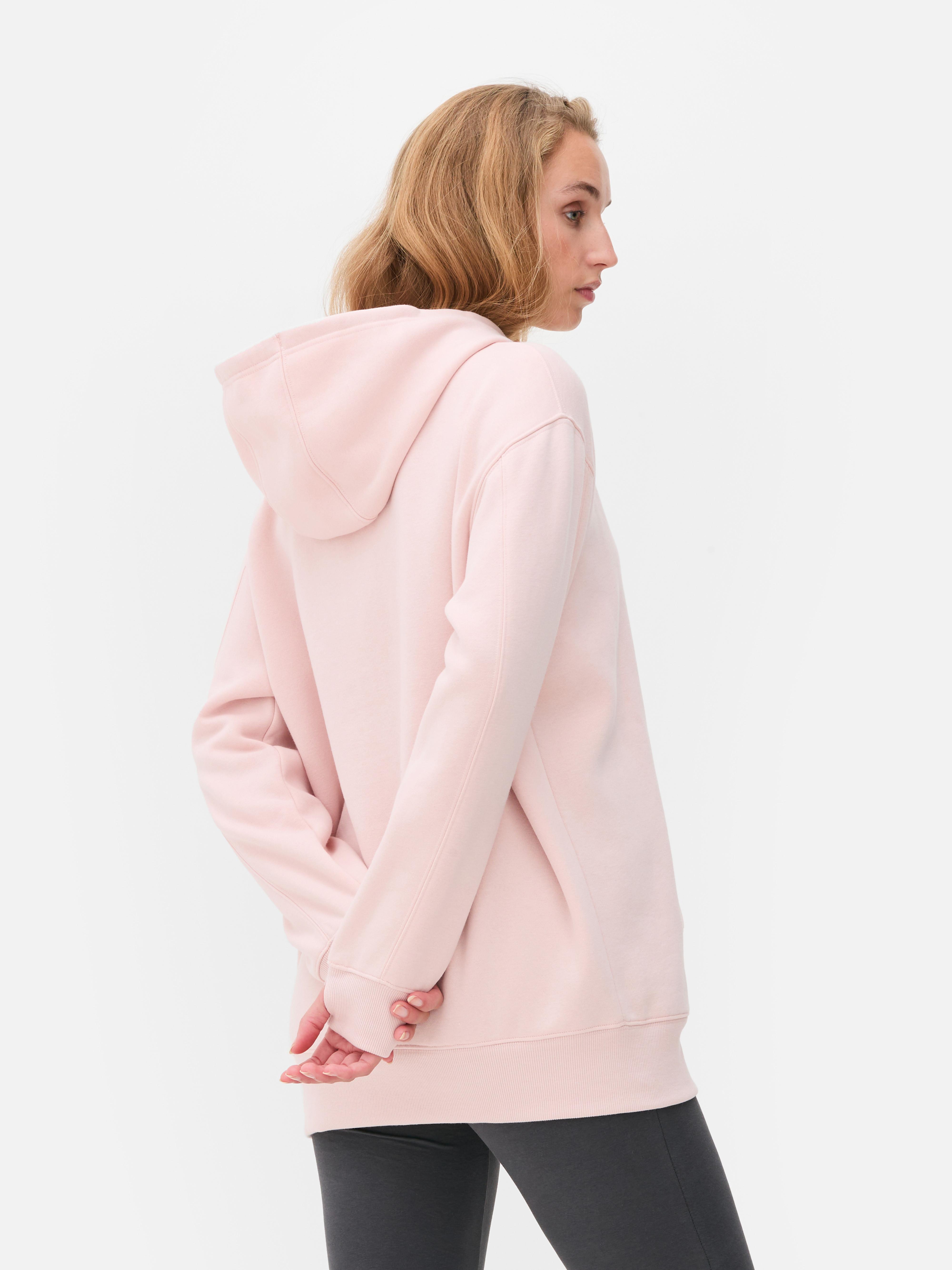 Κλασικό oversized φούτερ με κουκούλα Ένα casual oversized φούτερ με κορδόνι περίσφιξης και τσέπη καγκουρό