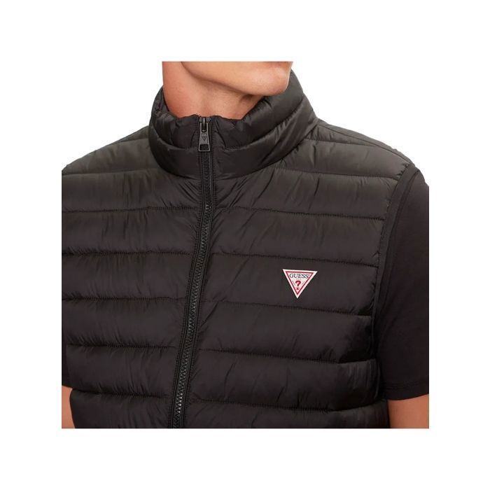 Chaqueta acolchada sin mangas con estampado triangular para hombre de Guess, color negro, poliéster.