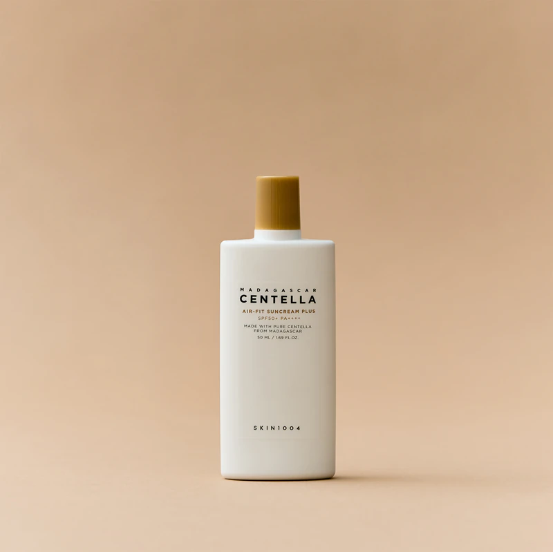 SKIN1004 Madagaskar Centella Air-Fit Suncream Plus minerálny ochranný krém pre citlivú pleť SPF 50+