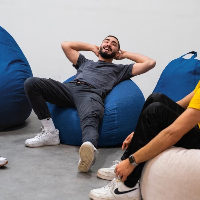 Puf azul desmontable de 80 x 70 cm - Sillón, sofá, cojín de suelo, puf de interior - Relleno de espuma - Bananair