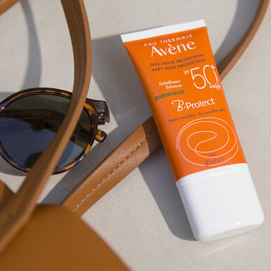 Avène Sun Care B-Protect Enhancer SPF50 Solkrem Ansiktskrem Anti-forurensning 30 ml