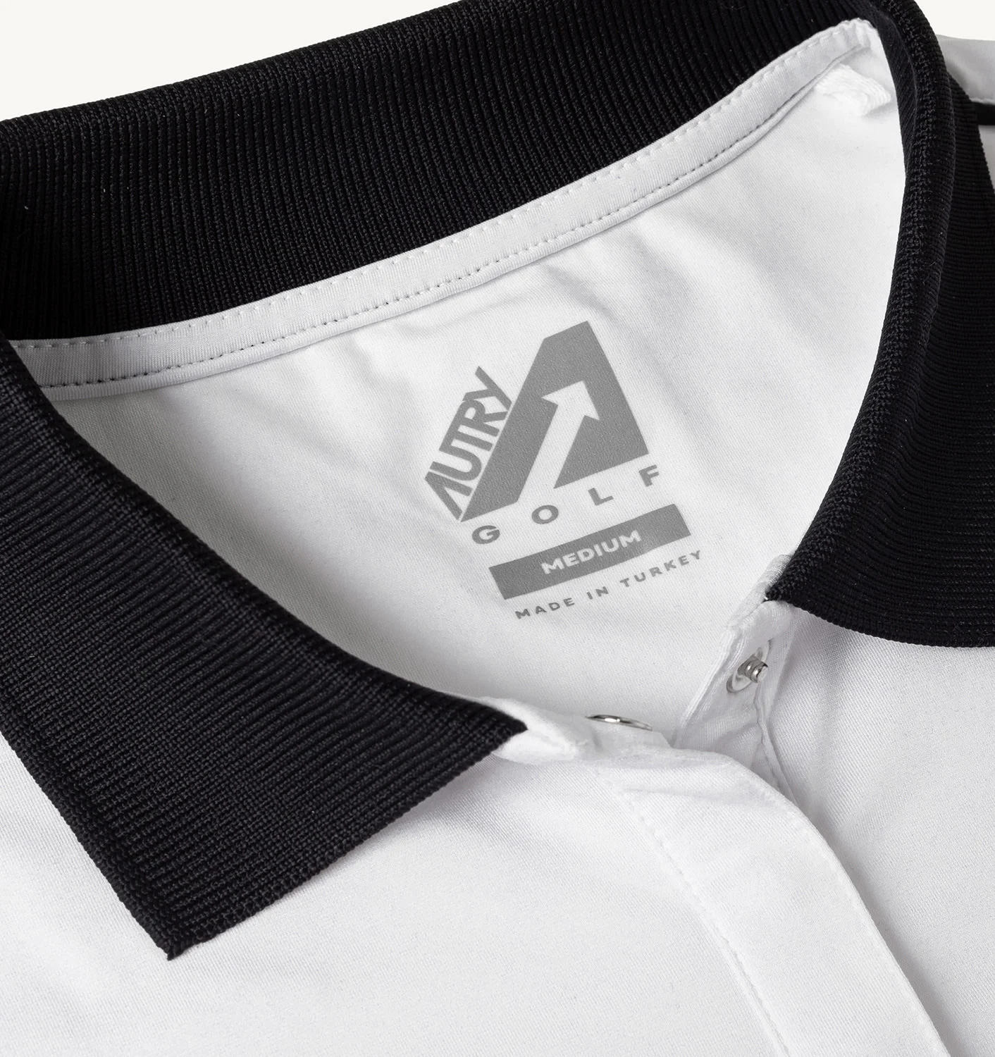 TRICOU DE GOLF ALB CU GUARNIȚII CONTRASTANTE