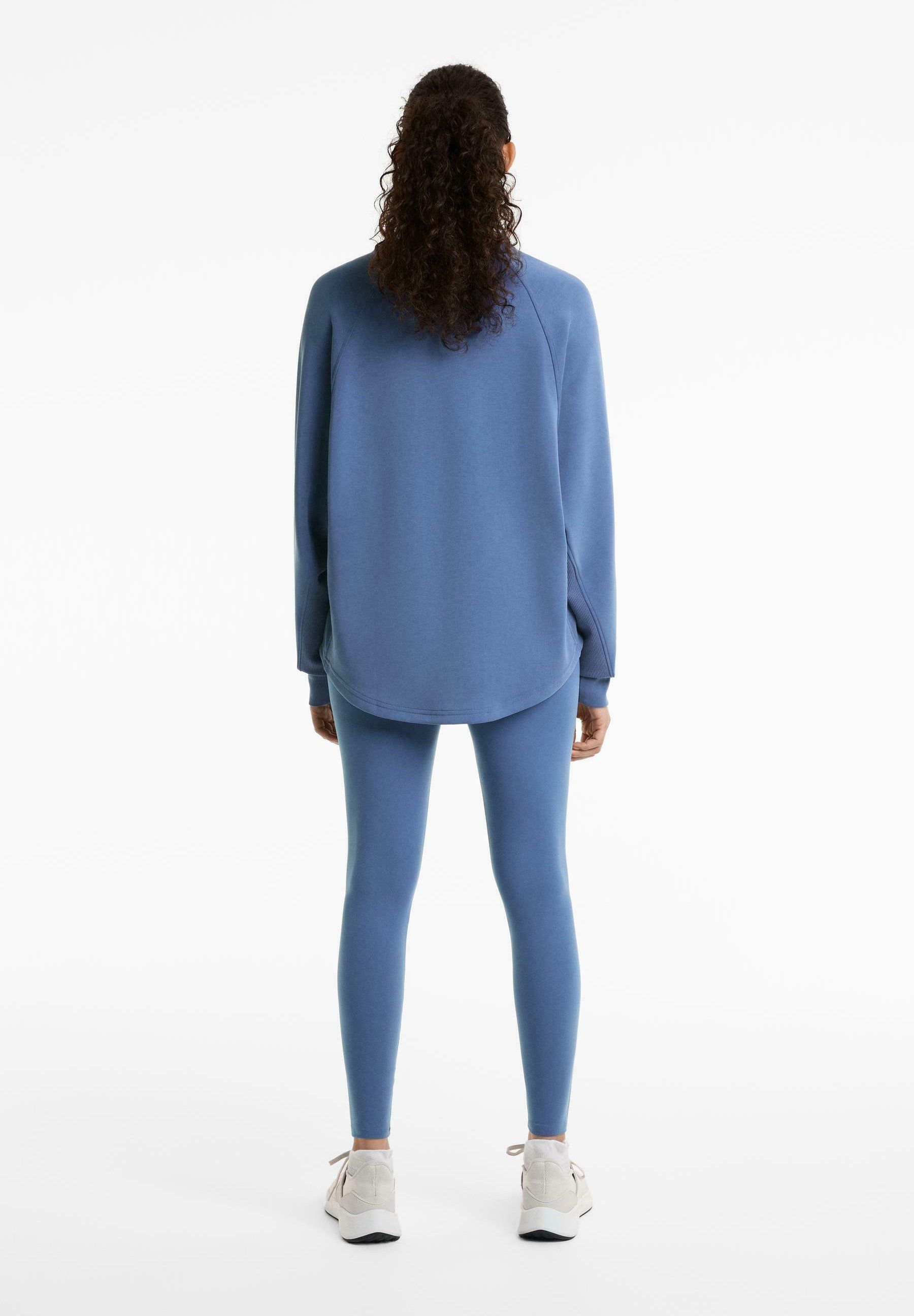 OYSHO OVERSIZE SOFT TOUCH - Sweatshirt - blauw
