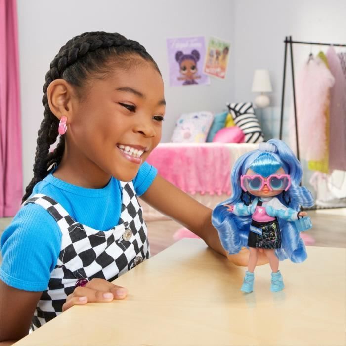 LOL Surprise Tweens - 24cm Articulated Fashion Doll - Ellie Fly - 2 Outfits and Several Accessories - Ages 4+
