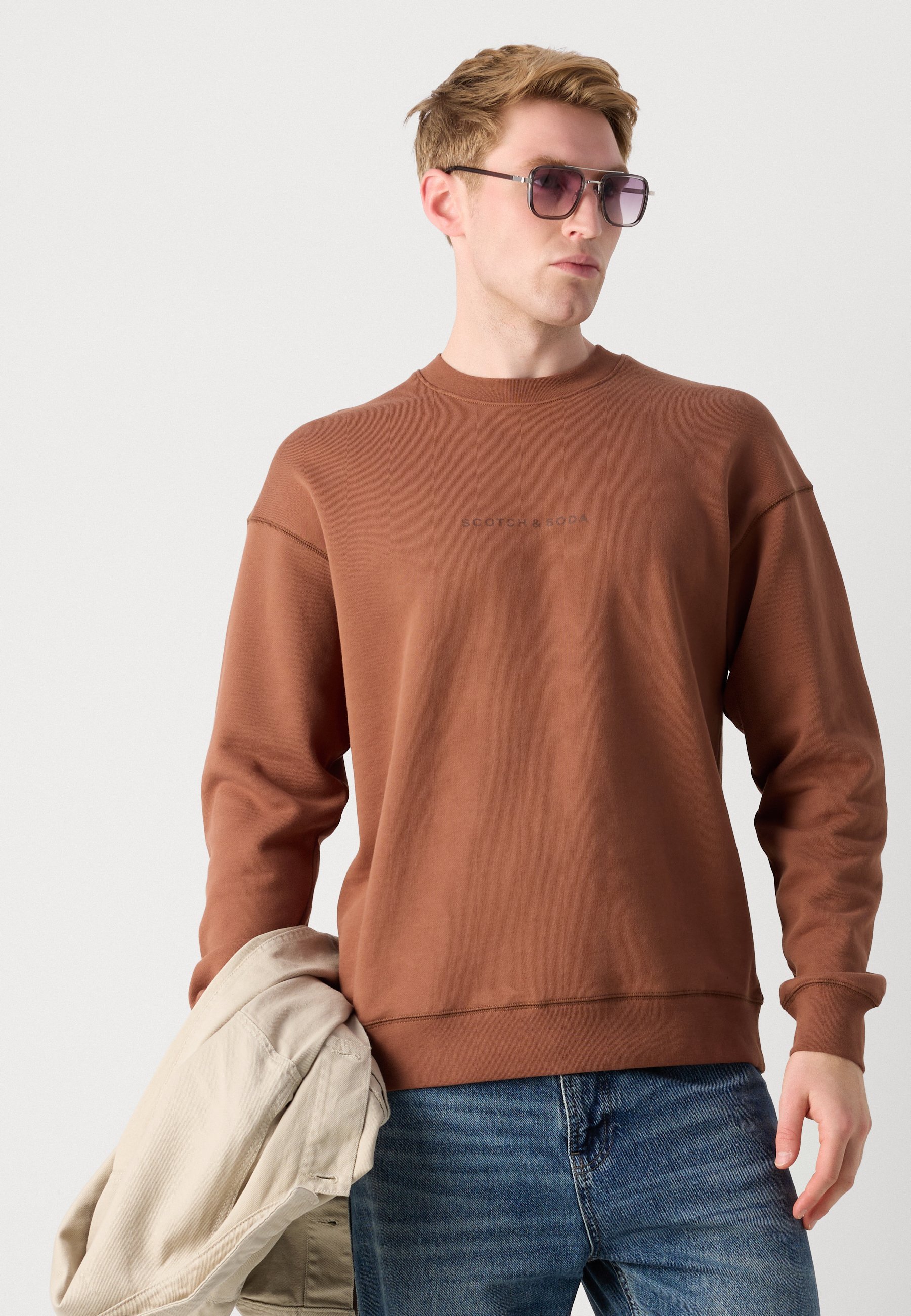 Felpa con logo principale stagionale Scotch & Soda - morbido limo